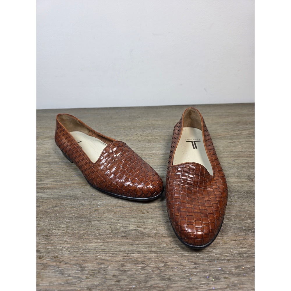 NWOB Trotters Liz Loafers Women Size 10M Brown Woven Leather Flats New